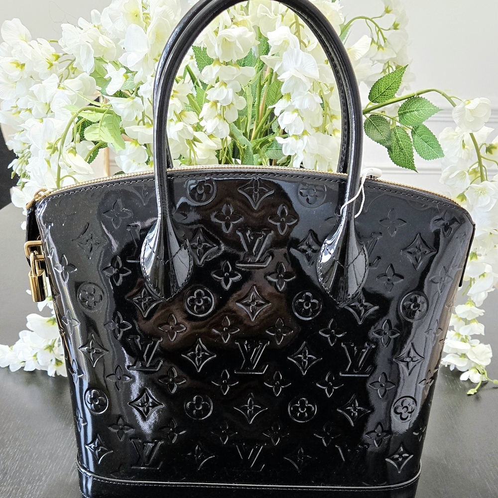 Louis Vuitton Monogram Vernis Lockit in Black Patent Leather Satchel - Picture 2 of 10